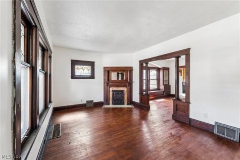 4408 Beta Avenue Newburgh Heights OH 44105