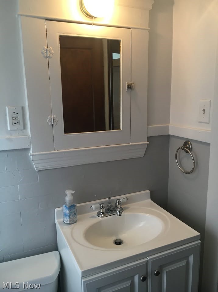 4408 Beta Avenue Newburgh Heights OH 44105
