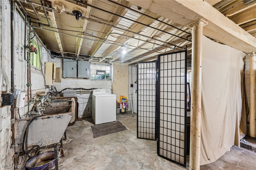 4408 Beta Avenue Newburgh Heights OH 44105