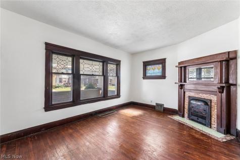 4408 Beta Avenue Newburgh Heights OH 44105