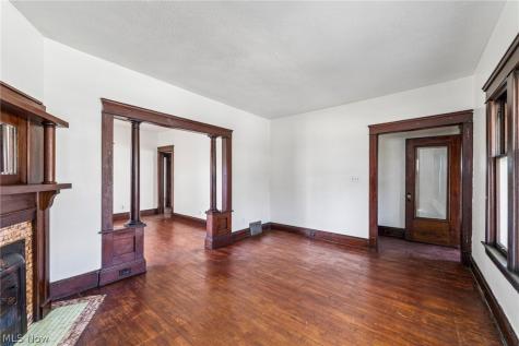 4408 Beta Avenue Newburgh Heights OH 44105