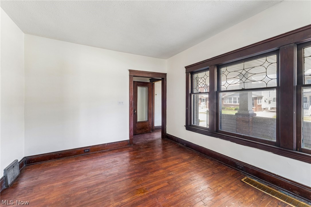 4408 Beta Avenue Newburgh Heights OH 44105
