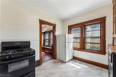 4408 Beta Avenue Newburgh Heights OH 44105