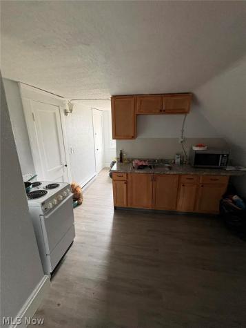957 Parkway Road Cleveland OH 44108