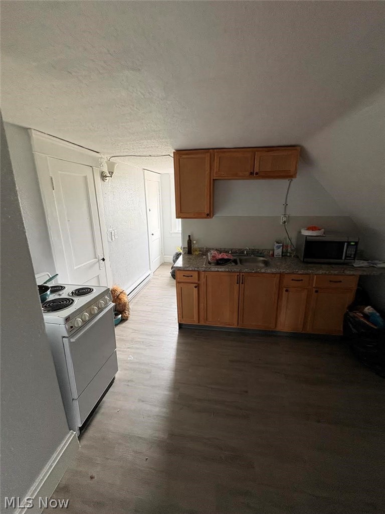 957 Parkway Road Cleveland OH 44108
