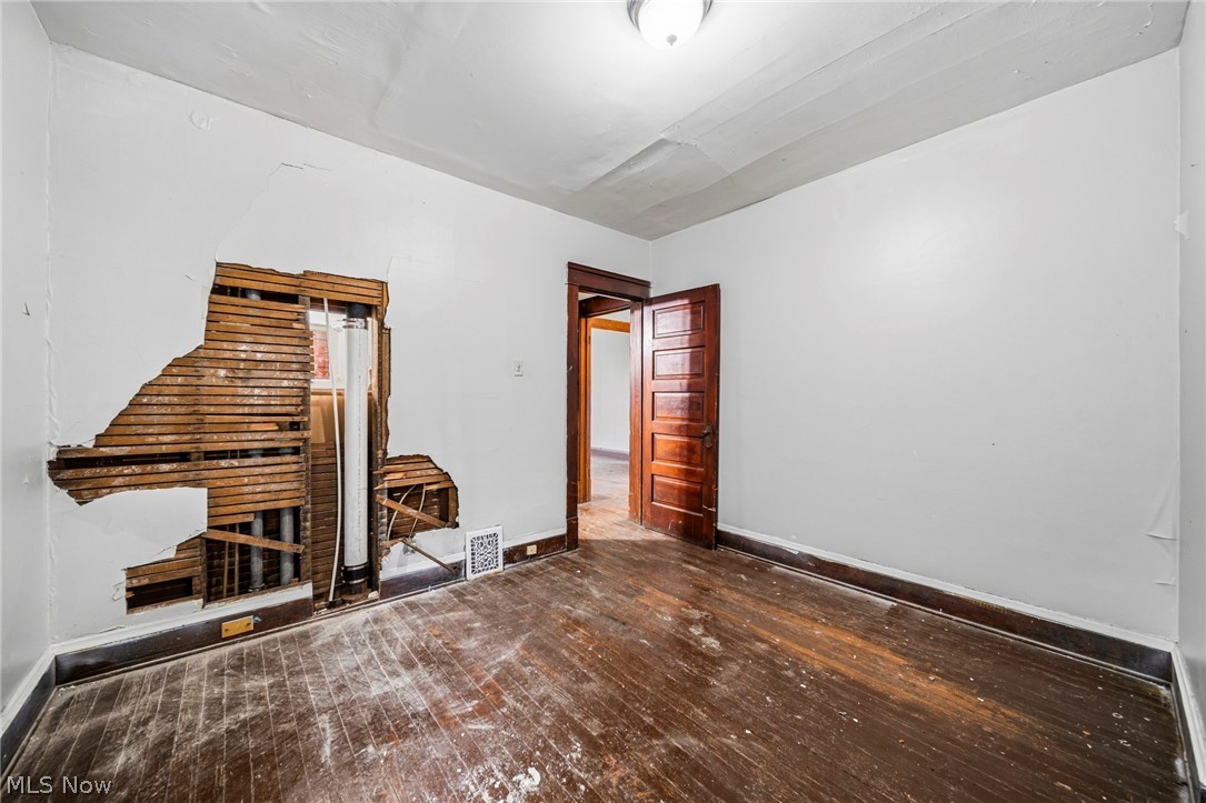 13504 Ashburton Avenue Cleveland OH 44110
