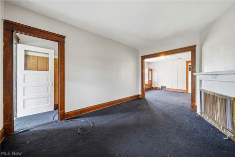 13504 Ashburton Avenue Cleveland OH 44110