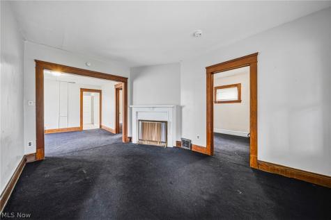 13504 Ashburton Avenue Cleveland OH 44110