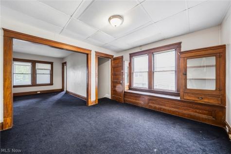 13504 Ashburton Avenue Cleveland OH 44110