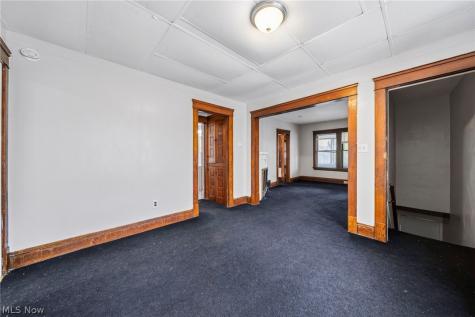 13504 Ashburton Avenue Cleveland OH 44110