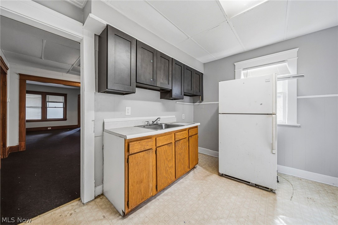 13504 Ashburton Avenue Cleveland OH 44110