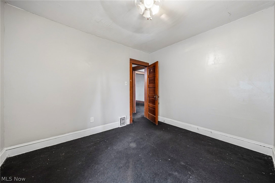 13504 Ashburton Avenue Cleveland OH 44110