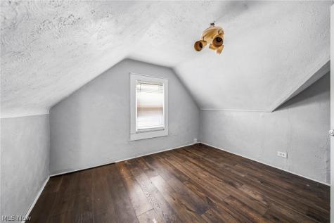 13504 Ashburton Avenue Cleveland OH 44110