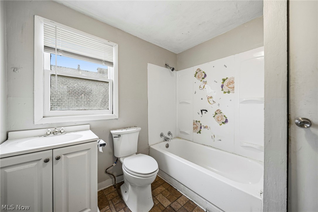 13504 Ashburton Avenue Cleveland OH 44110