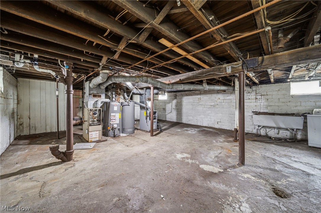 13504 Ashburton Avenue Cleveland OH 44110