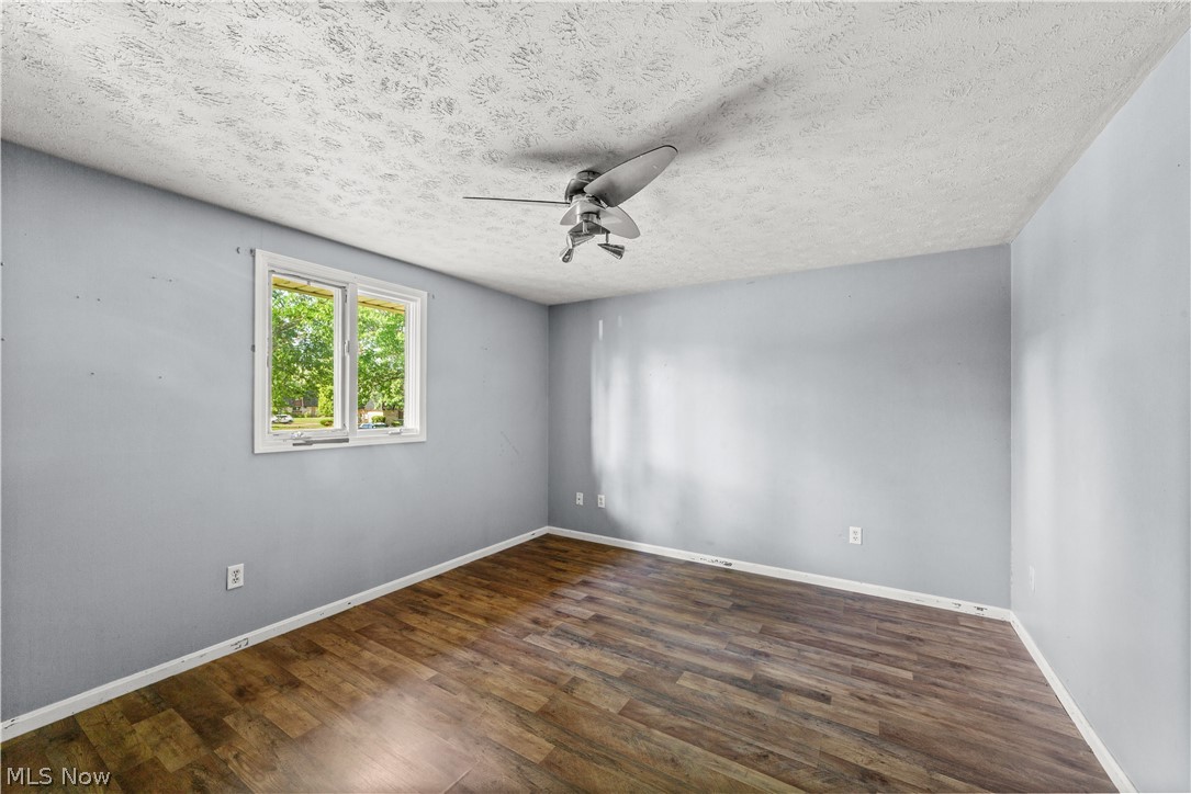 1423 Shaffer Lorain OH 44053