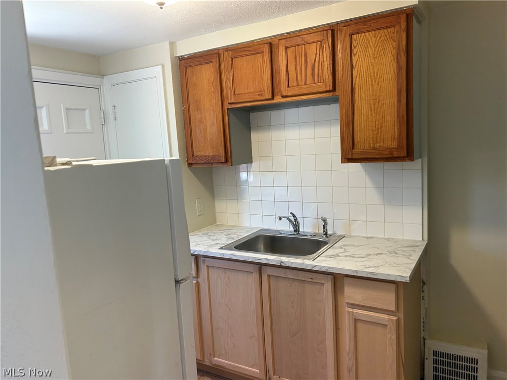 3381 Sutton Road Shaker Heights OH 44120