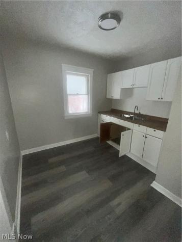 987 Evangeline Road Cleveland OH 44110