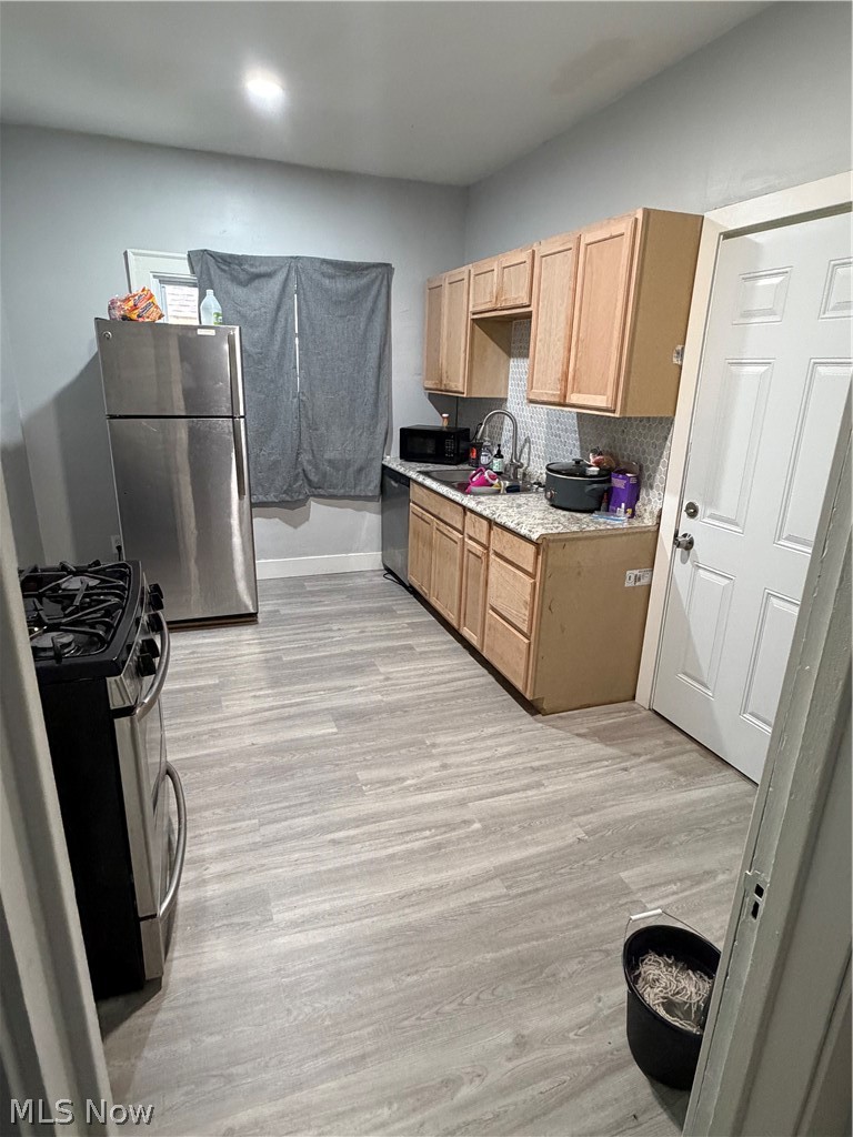 981 Thornhill Drive Cleveland OH 44108
