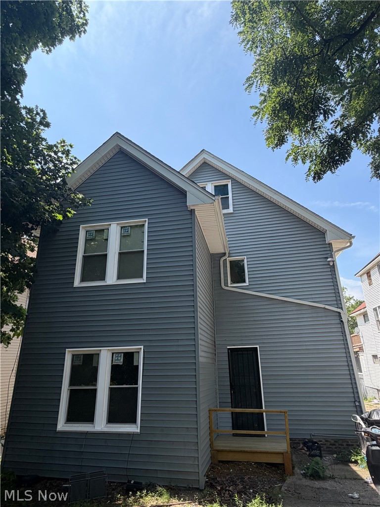 981 Thornhill Drive Cleveland OH 44108