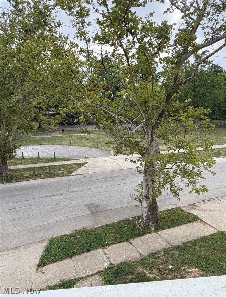 981 Thornhill Drive Cleveland OH 44108