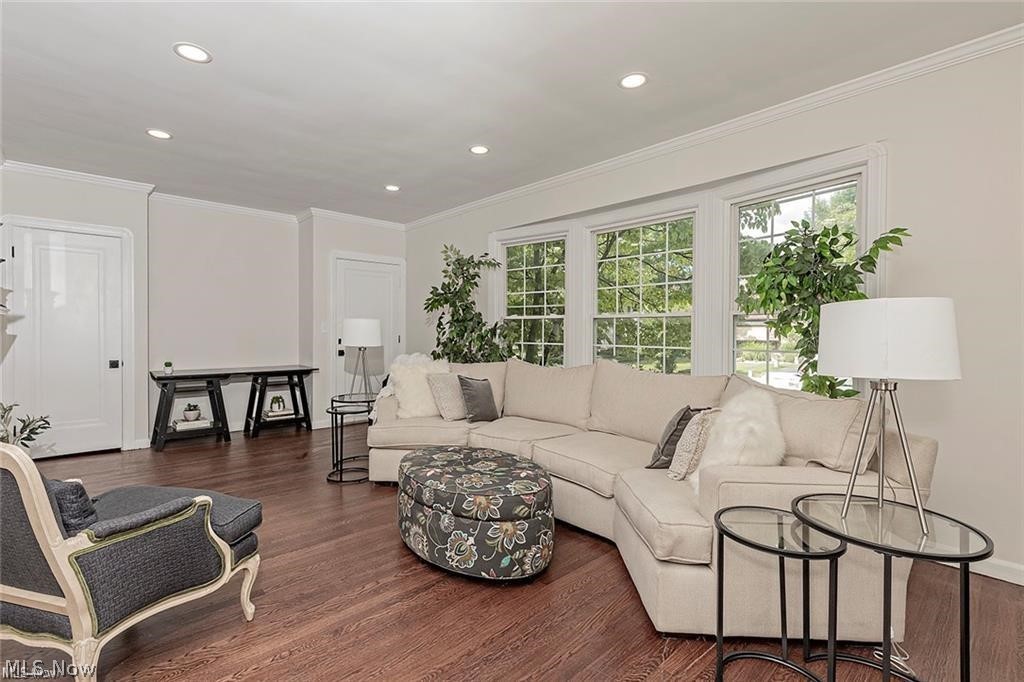 3695 Strandhill Road Shaker Heights OH 44122
