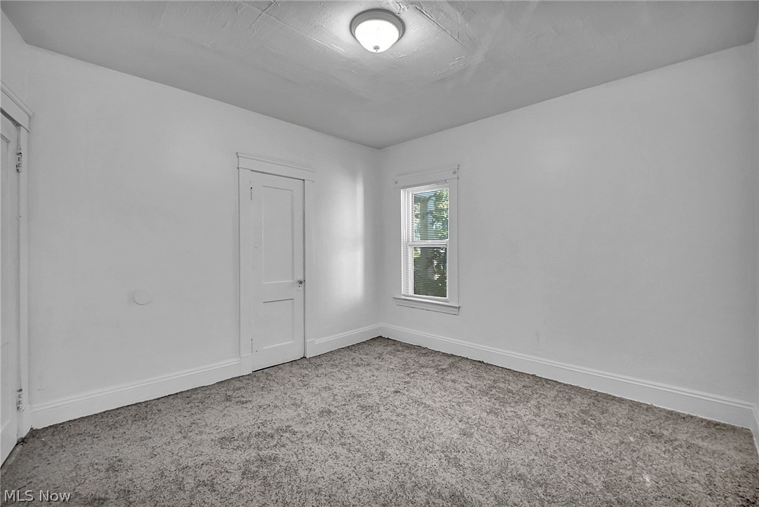 15809 Grovewood Cleveland OH 44110
