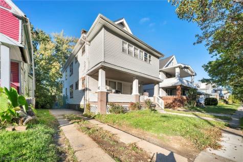 15809 Grovewood Cleveland OH 44110