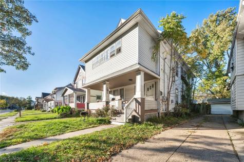 15809 Grovewood Cleveland OH 44110