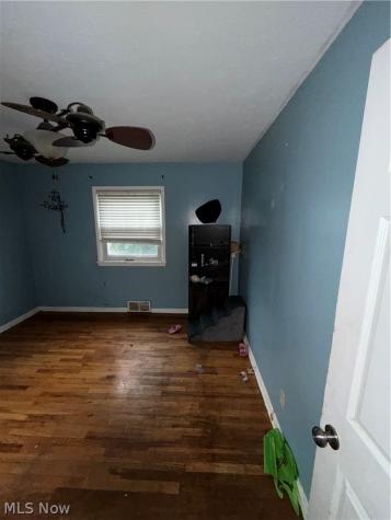 654 E 240 Street Euclid OH 44123