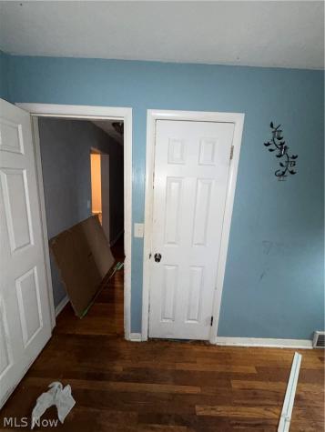 654 E 240 Street Euclid OH 44123