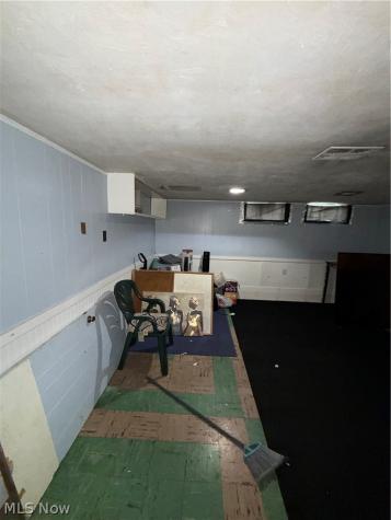 654 E 240 Street Euclid OH 44123