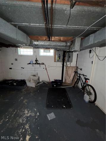 654 E 240 Street Euclid OH 44123