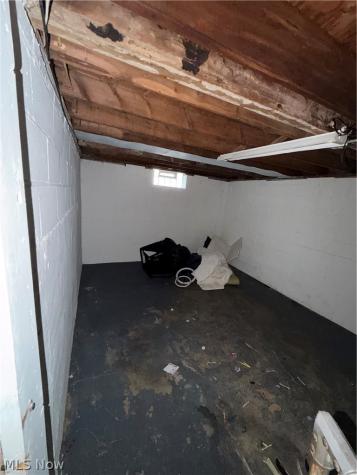 654 E 240 Street Euclid OH 44123