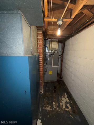 654 E 240 Street Euclid OH 44123