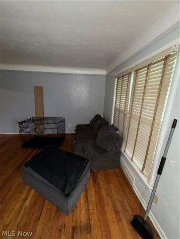 654 E 240 Street Euclid OH 44123