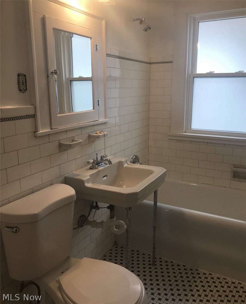 14924 Arden Avenue Lakewood OH 44107
