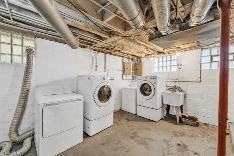 5810 Madison Avenue Cleveland OH 44102