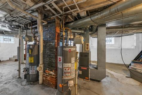 5810 Madison Avenue Cleveland OH 44102