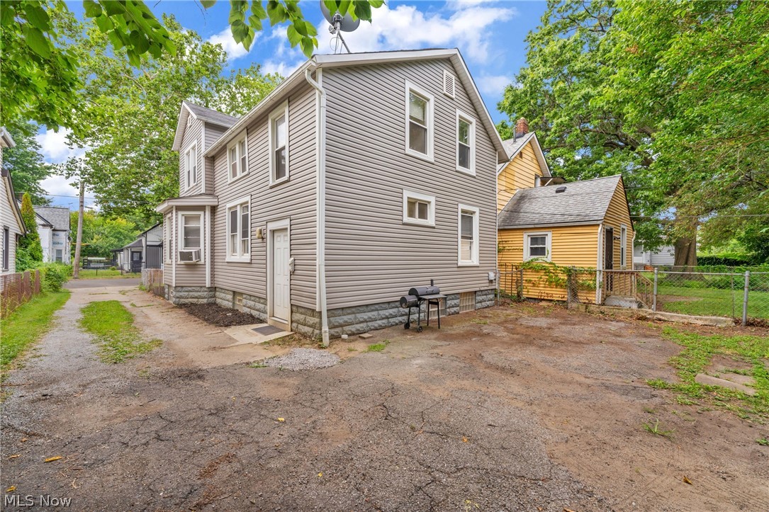 5810 Madison Avenue Cleveland OH 44102