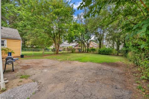 5810 Madison Avenue Cleveland OH 44102