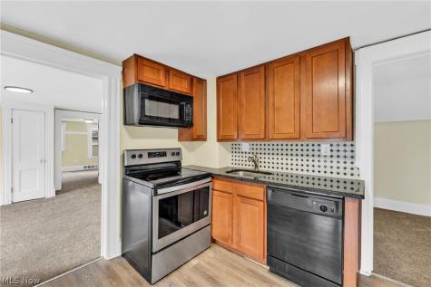 5810 Madison Avenue Cleveland OH 44102