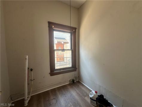 6404 Carl Avenue Cleveland OH 44103