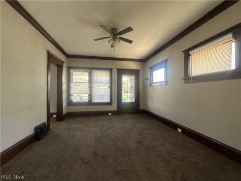 6404 Carl Avenue Cleveland OH 44103