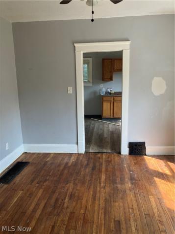 11825 Forest Avenue Cleveland OH 44120