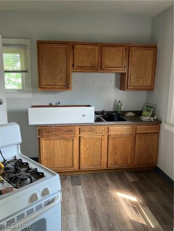 11825 Forest Avenue Cleveland OH 44120