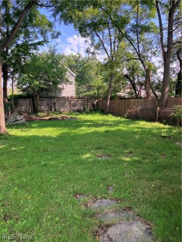 11825 Forest Avenue Cleveland OH 44120