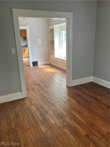 11825 Forest Avenue Cleveland OH 44120