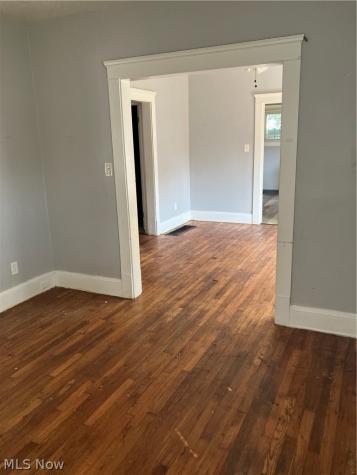 11825 Forest Avenue Cleveland OH 44120