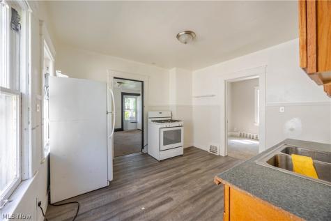12322 Imperial Avenue Cleveland OH 44120